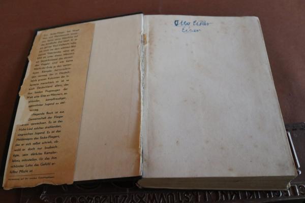 Buch - Stukas - Curt Strohmeyer - Heimbücherei - gedruckt in Haarlem  Niederlande